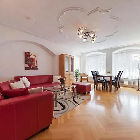 Hensler Apartment *